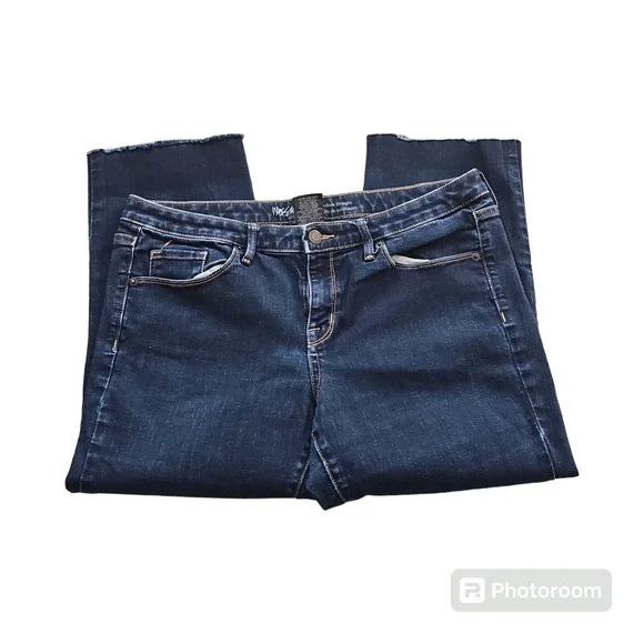 Mossimo Women's Mid Rise Straight Dark Wash Crop Raw Hem Size 12 34X23 - Picture 7 of 12